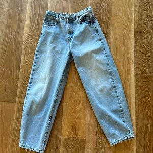 Frame Denim Barrel Leg Straight Jeans
